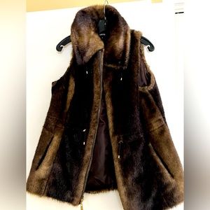 Ellen Tracy faux fur vest